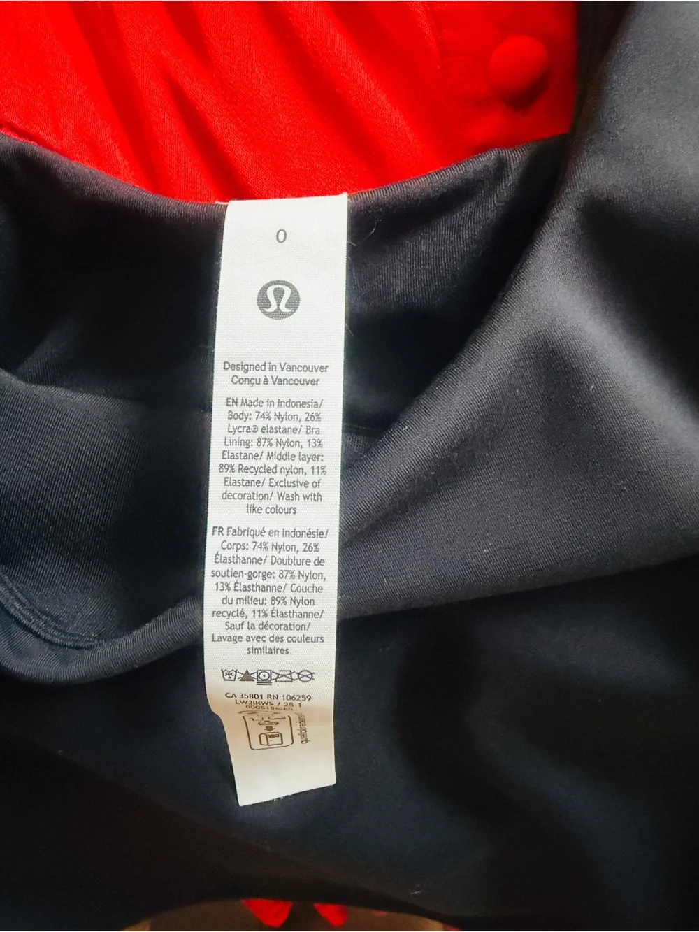 Lululemon SIZE 0 Wunder Under Smoothcover square neck cropped tshirt in black